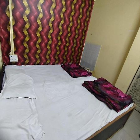 Hotel Avantika Уджайн Екстериор снимка