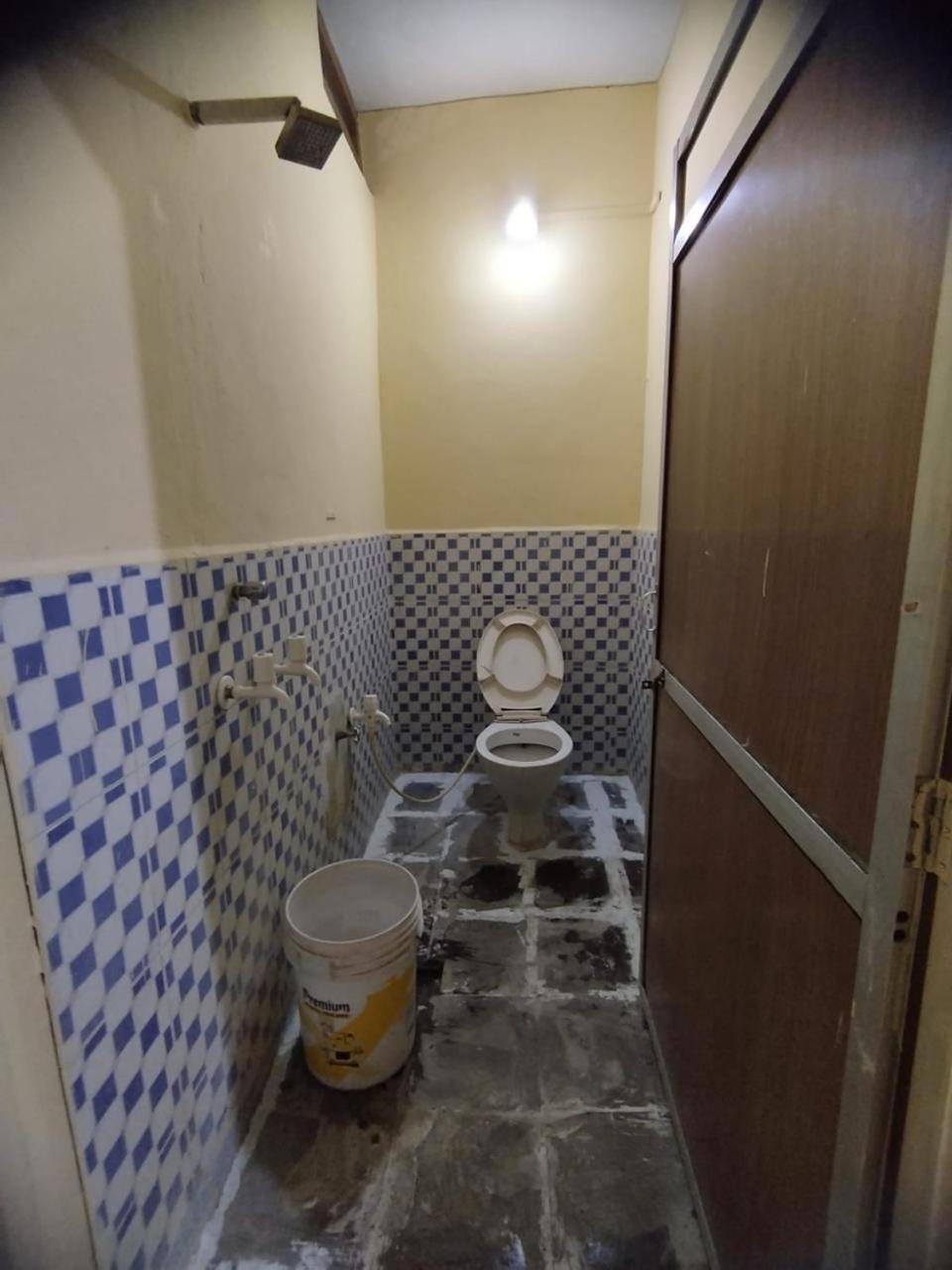 Hotel Avantika Уджайн Екстериор снимка